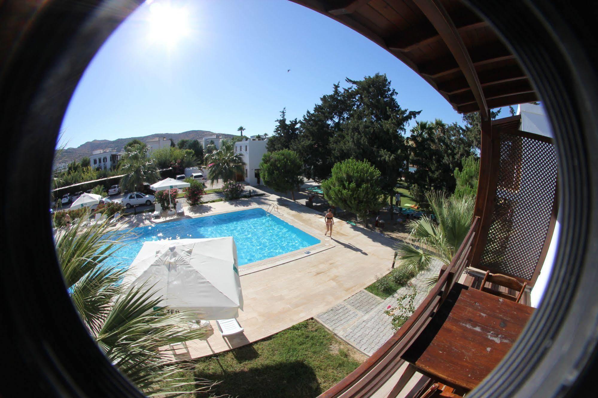Selvi Beach Hotel Golturkbuku Exteriör bild